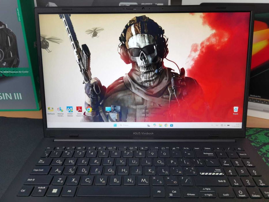 Дуже легкий ноутбук Asus Vivo Book E1504/15.6"FHD 1920 x 1080 Windows 11Pro Office pro