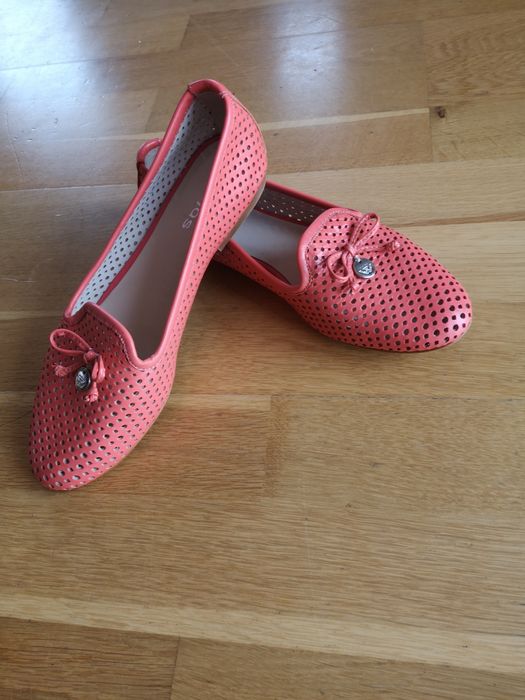 Baleriny damskie ażurowe, skórzane buty Wojas 38/jak nowe