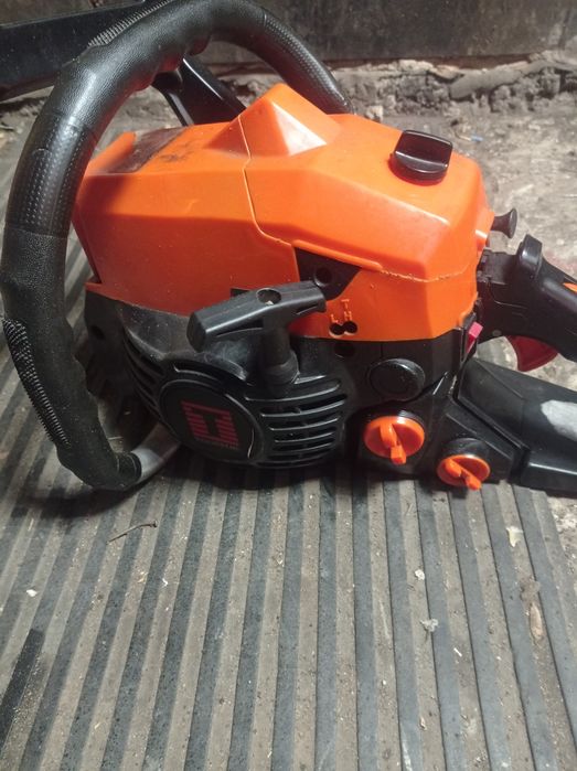 Бензопила Tekhmann csg-1840