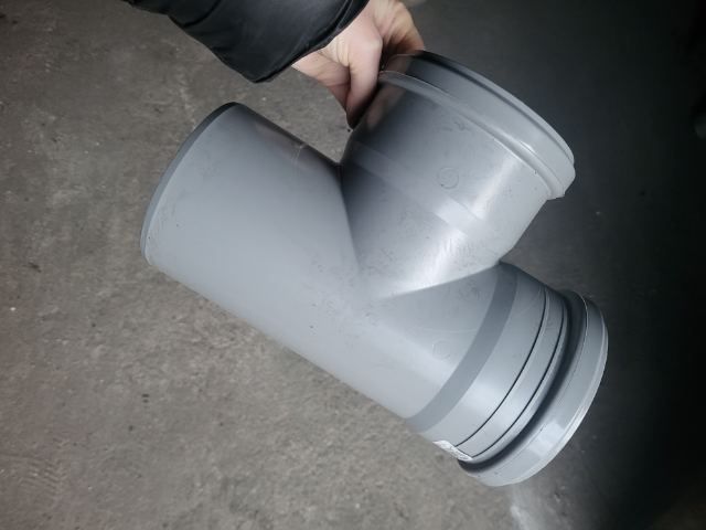 Redukcja/trójnik kanalizacyjny