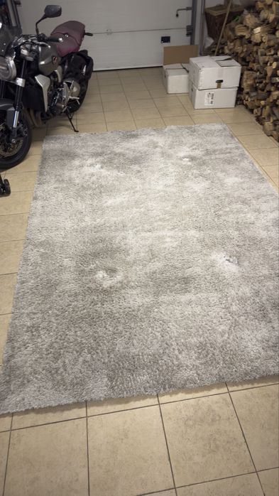Vemdo tapete cinza de pelo 2x3m