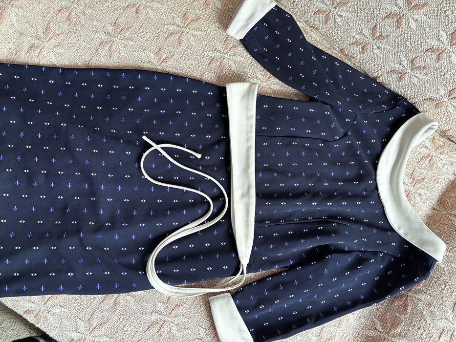 Сукні жіночі нарядні і повсякденні, див фото