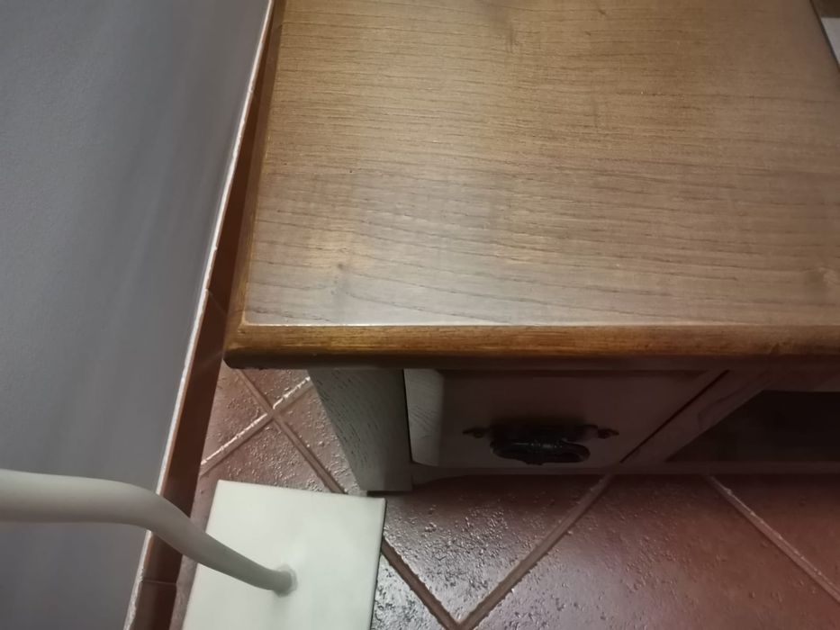 Mesa rústica em carvalho