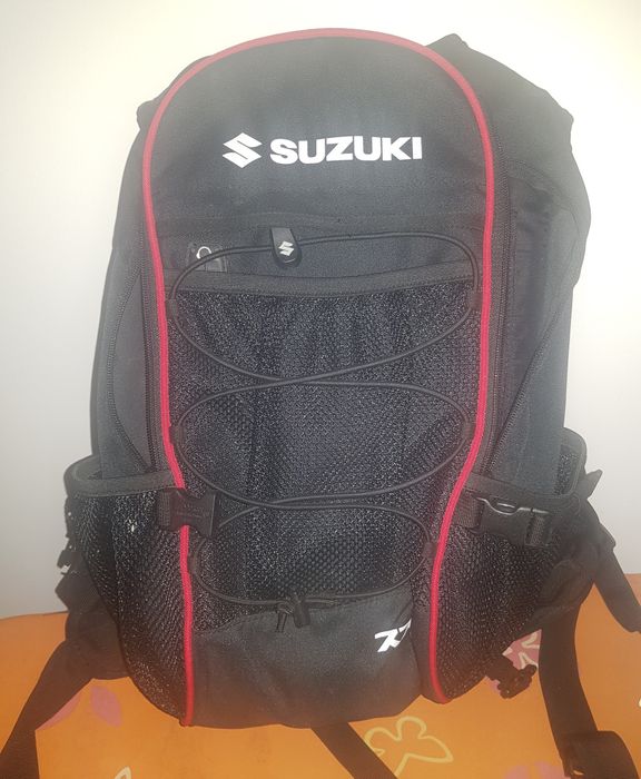 Mochila SUZUKY semi-nova