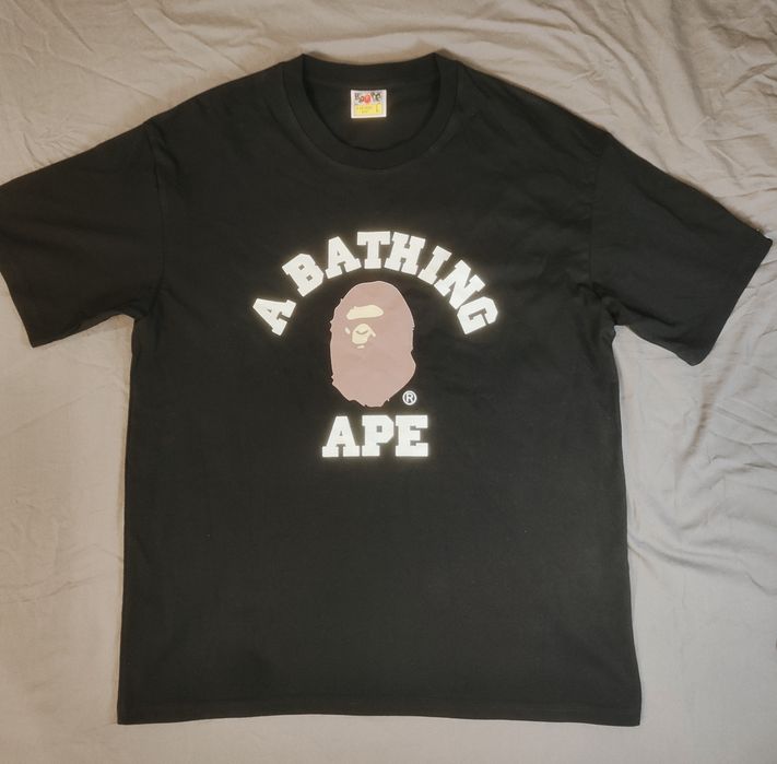 Czarna koszulka Bape.