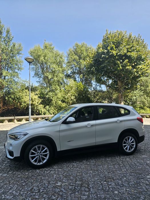 BMW X1 18D s-drive