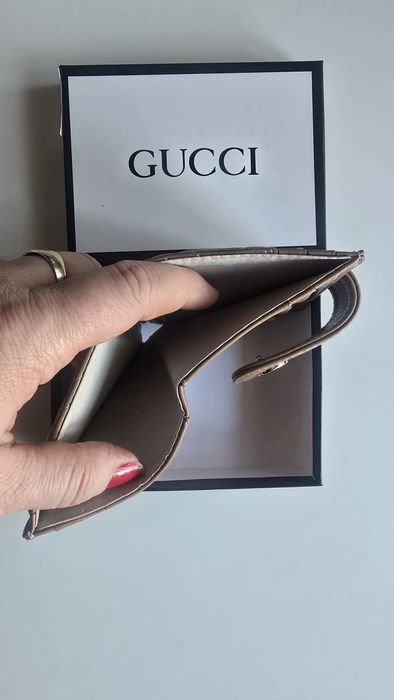 Mały portfel w pudełku skóra naturalna