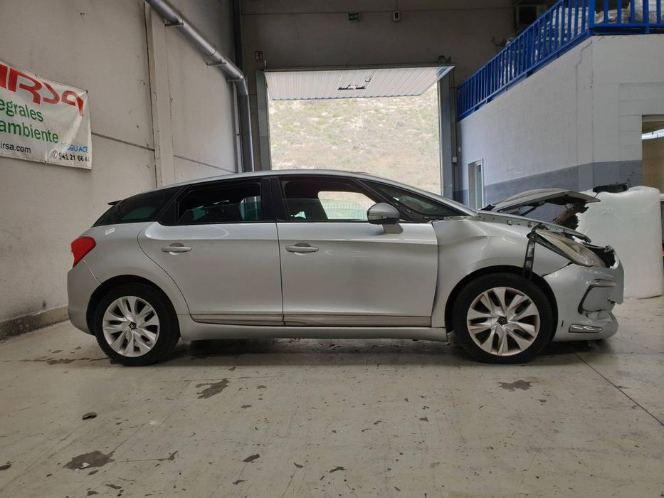 Câmera De Visão Traseira Citroen Ds5