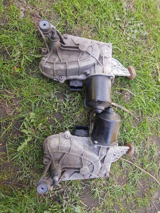 Silnik mechanizm wycieraczek prawy i lewy Scenic III kpl, posiadam inne części