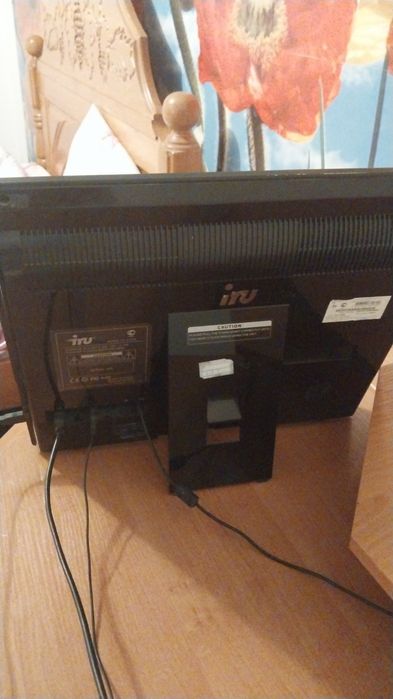 Моноблок IRU AIO 108 Екран 18,5" 2Gb Ram 300Gb Hdd  CD-ROM