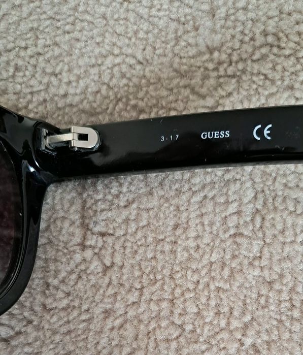 Okulary przeciwsłoneczne damskie Guess