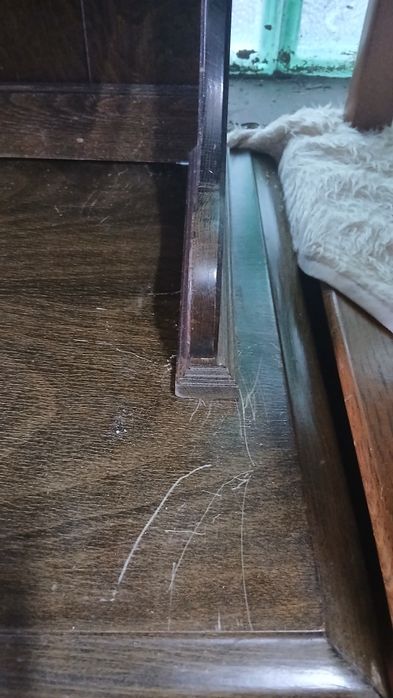 Kredens 2 częściowy