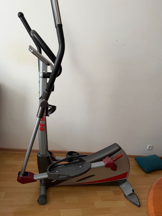 Orbitrek z monitorkiem
