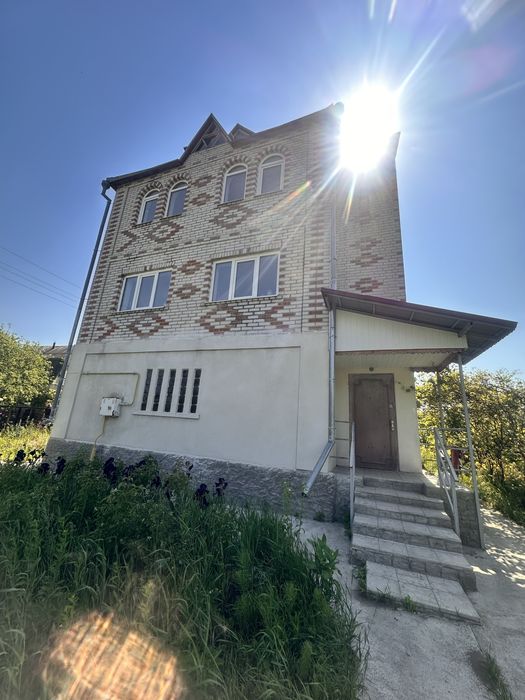 Продам дачу з газом Сезенків