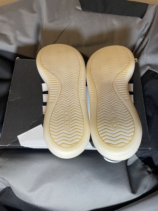 кеди/кросівки/ adidas 44 розмір
