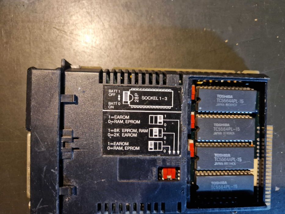 karta pamięci Toshiba TC5564  4 × Toshiba TC5564APL-15