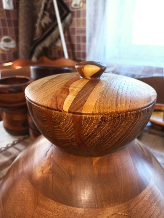 Токарні роботи/ токарные работы по дереву. Посуд з дерева,світильники