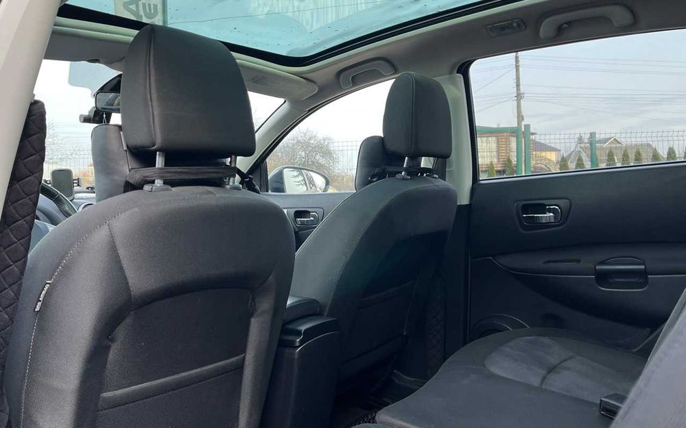 Nissan Qashqai+2 2012