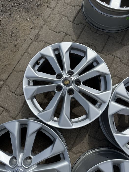 Felgi aluminiowe 5x114,3r17 nissan orginal