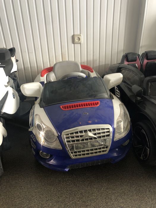 Электромобили с витрины без аккумуляторов , пол цены