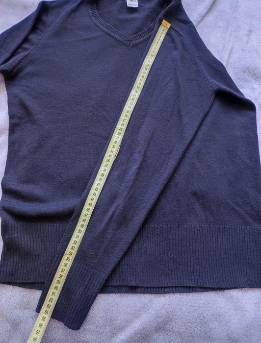 Sweter męski w serek L/XL kolor grafitowy