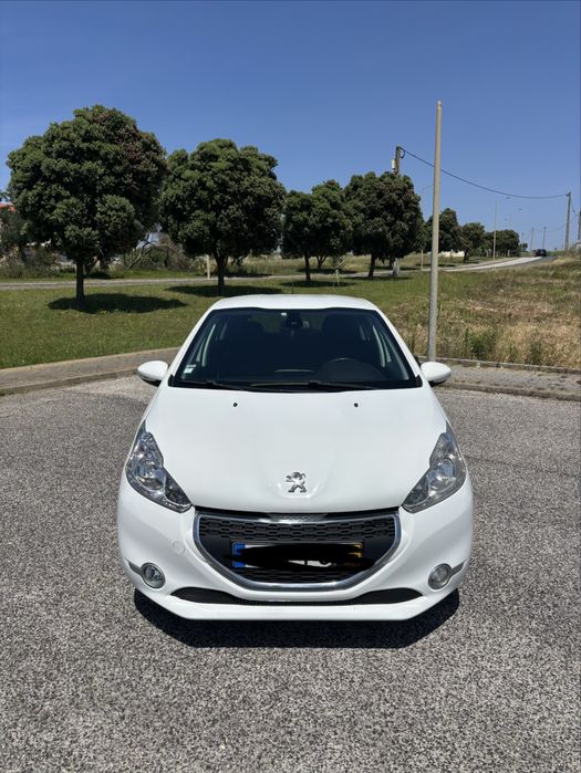 Peugeot 208 1.4 HDi 2014
