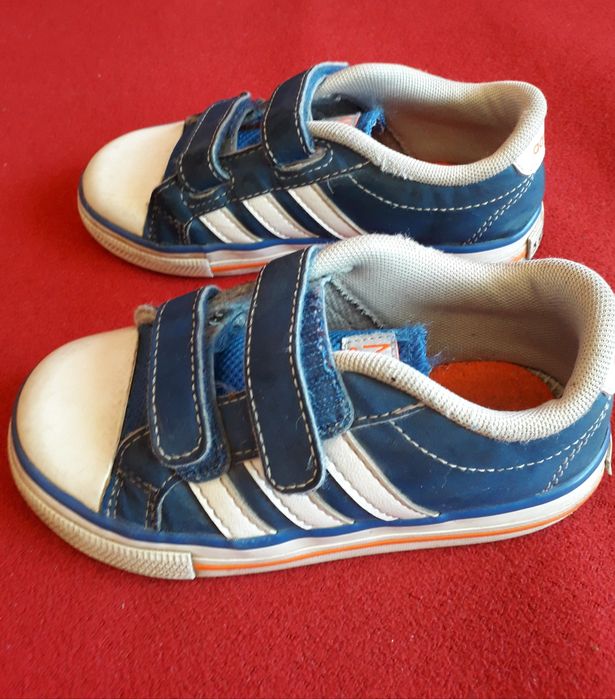 Buty chłopięce sportowe Adidas Neo roz. 26