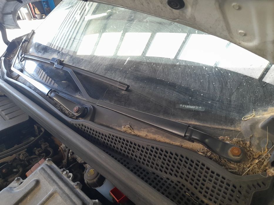 Haste / braço de escova limpa vidros frente esquerda RENAULT Captur II
