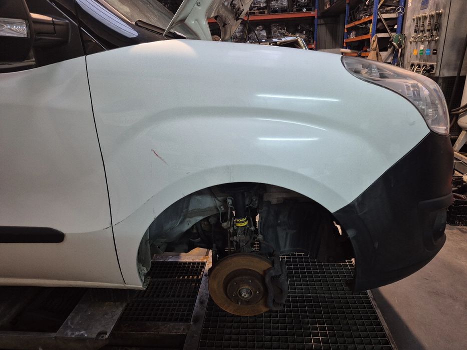 Guarda-lamas direito OPEL Combo Furgão/Combi (X12)