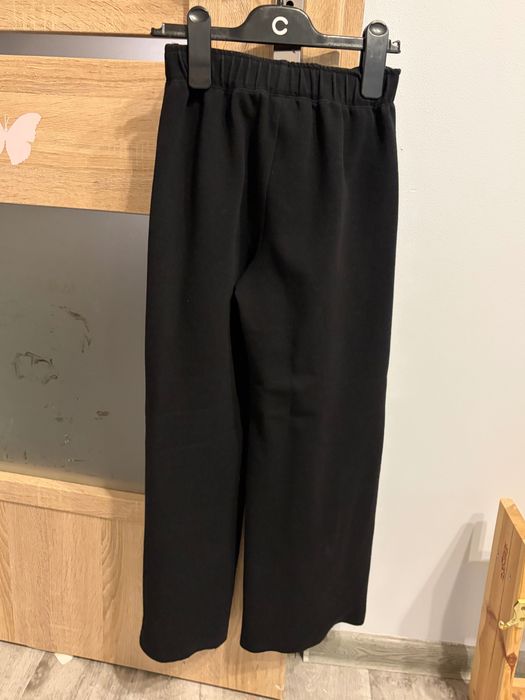 Zara spodnie 134