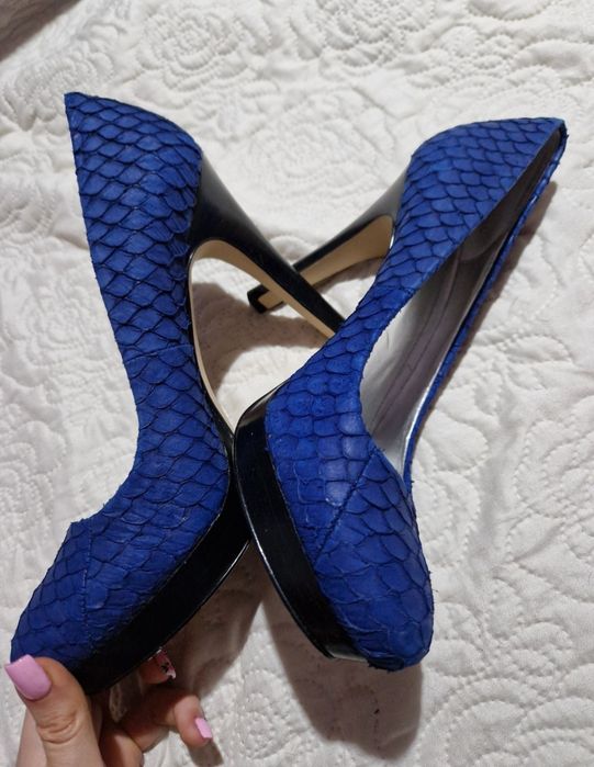 Calvin Klein chabrowe/kobaltowe buty czółenka na obcasie, rozmiar 40