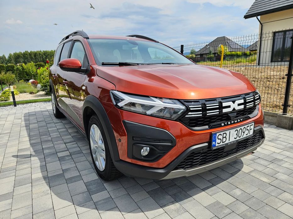 Dacia Jogger Stan idealny/gwarancja producenta do 2029/7 osób/hak
