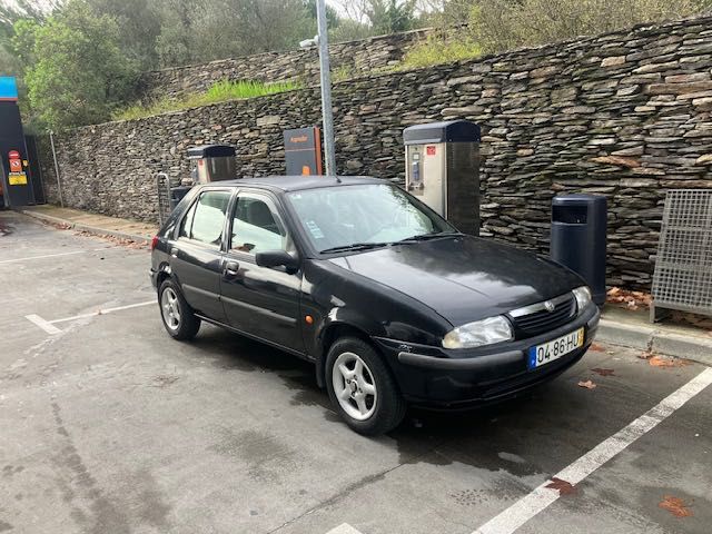 Mazda 121 16V - 129K Km - 1997