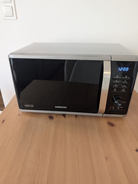 Mikrofala Samsung funkcja GRILL
