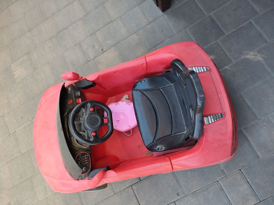 Jeździk dla dzieci, samochód AUDI zdalnie sterowany