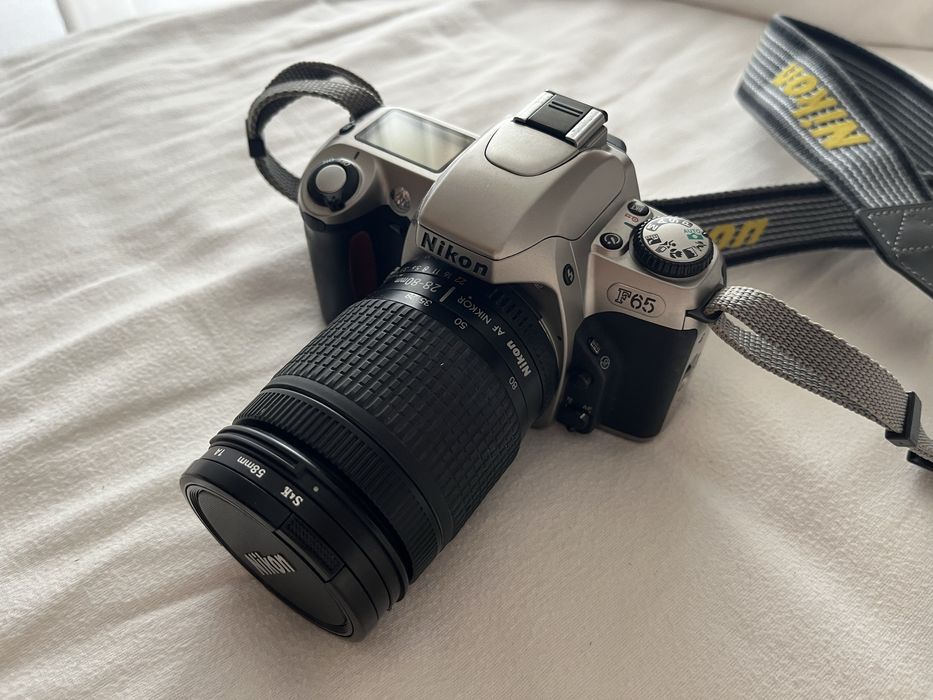 Nikon F65 analógica