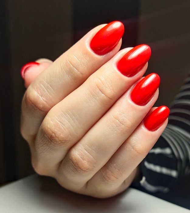 Маникюр, педикюр, наращивание.