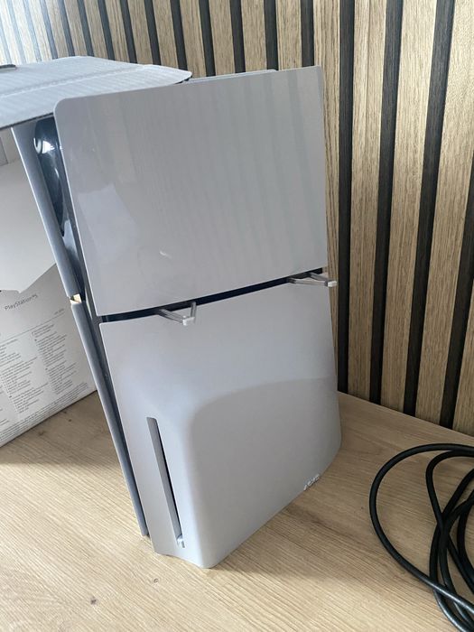 Ps5 SLIM в ідеалі з диском GTA5 (обмін на пк, ігровий ноут)