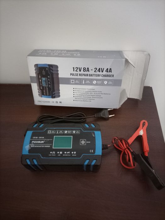 Automatyczny PROSTOWNIK ŁADOWARKA akumulatora 12V 24V 8A Foxsur 8a now