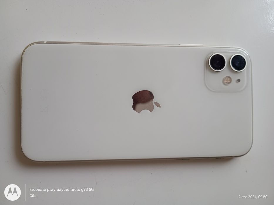 iPhone 11 64gb biały