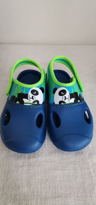 Chinelos para piscina