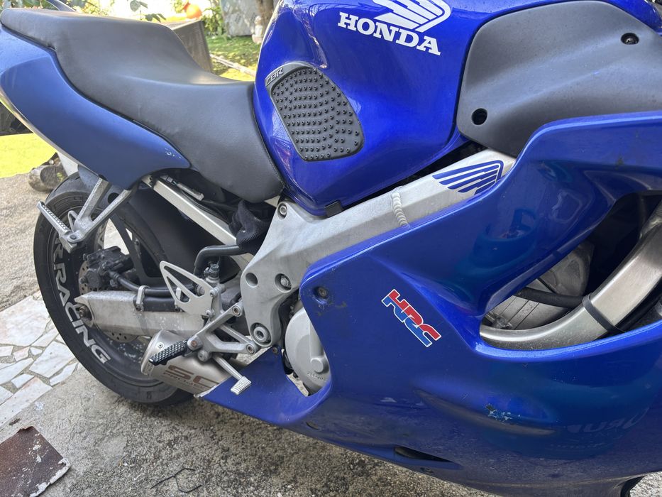 Vendo Honda CBR600 F4