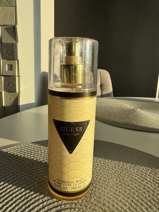 Mgielka do ciala Guess