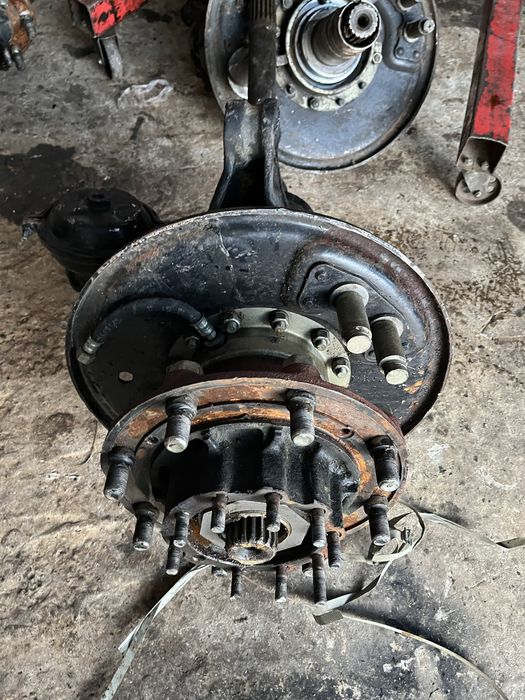 Поворотні кулаки Газ66 ЗІЛ131 з малим напрацюваннням