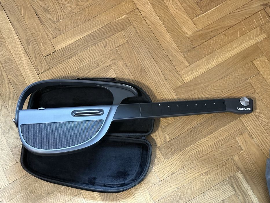 Gitara bezstrunowa LiberLive C1