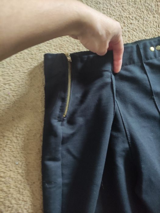 Нові чорні штани