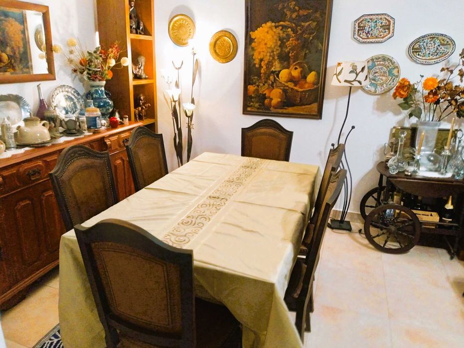 Cadeiras de mesa de jantar em mogno e couro