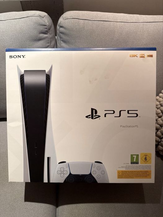 PlayStation 5 825GB
