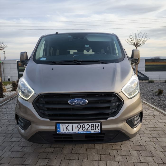 Wynajem Bus 8-osobowy FORD Transit Custom 2,0 wersja long