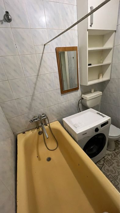 Продається однокімнатна квартира, м. Бар